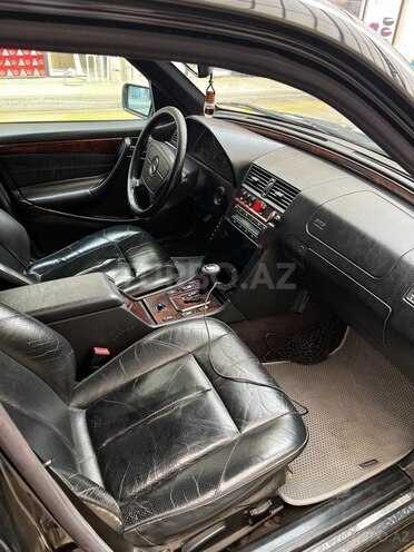 Mercedes C 220 d 2000, 246,922 km - 2.2 l - Bakı