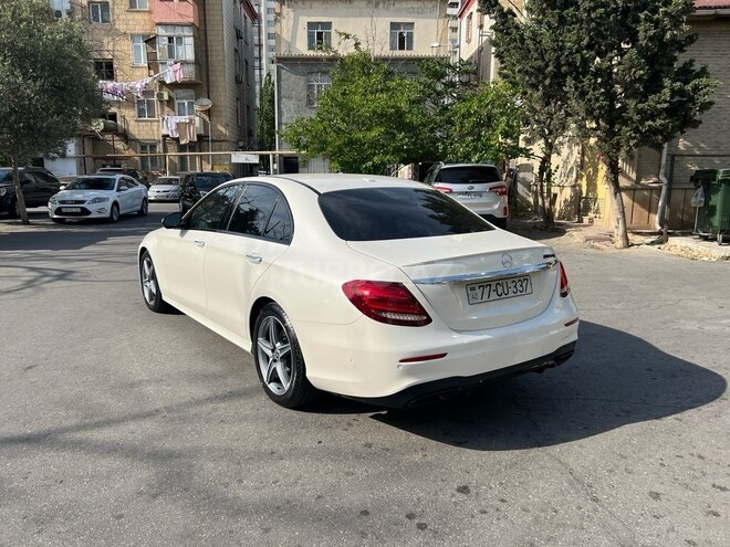 Mercedes E 300