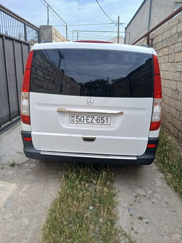 Mercedes Vito 111