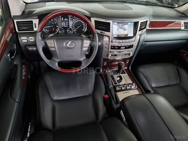 Lexus LX 570