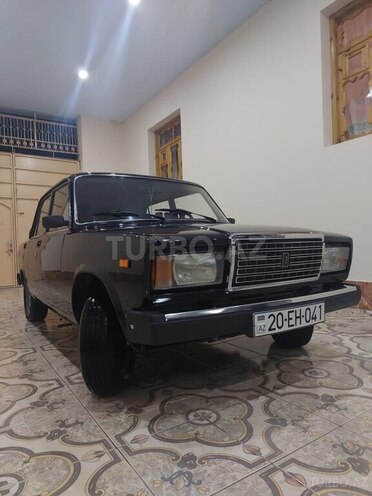 LADA (VAZ) 2107