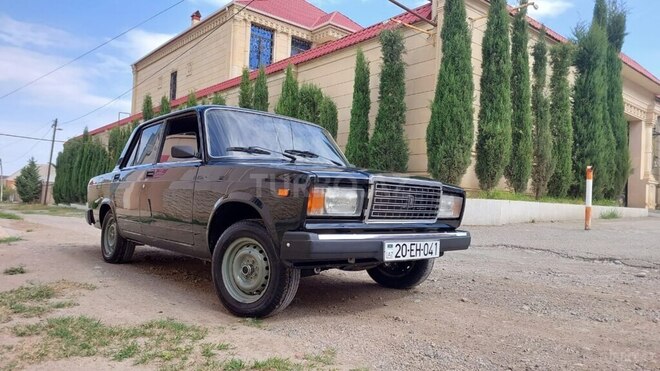 LADA (VAZ) 2107