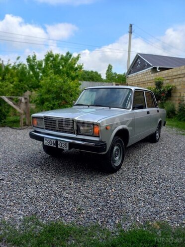 LADA (VAZ) 2107