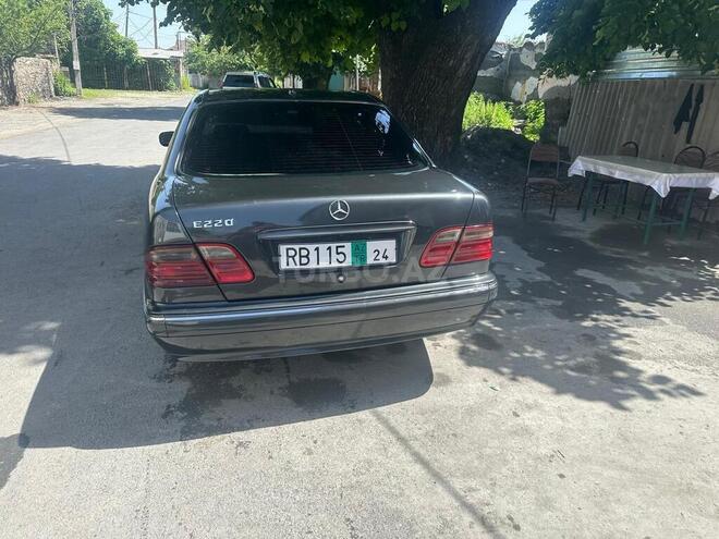 Mercedes E 220 d