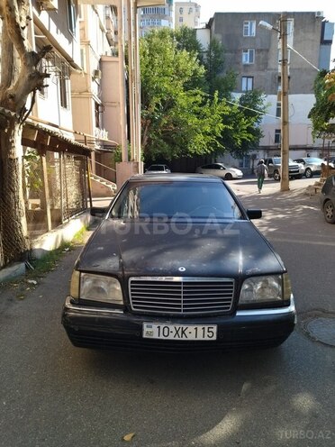 Mercedes S 320