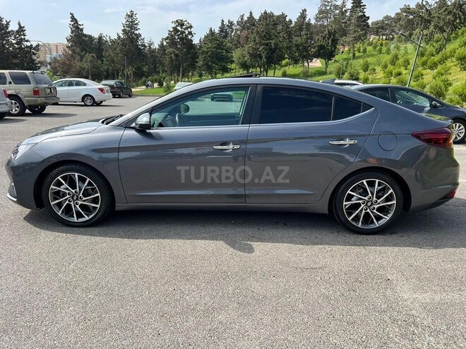 Hyundai Elantra 2019, 75,000 km - 2.0 l - Bakı