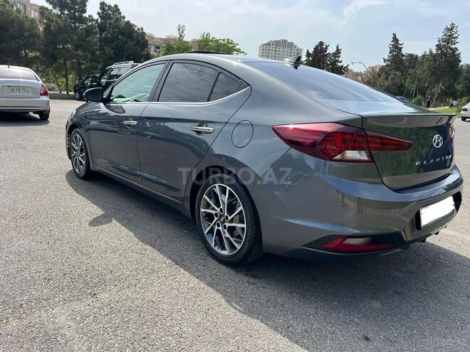Hyundai Elantra 2019, 75,000 km - 2.0 l - Bakı