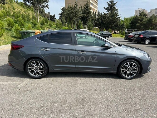 Hyundai Elantra 2019, 75,000 km - 2.0 l - Bakı
