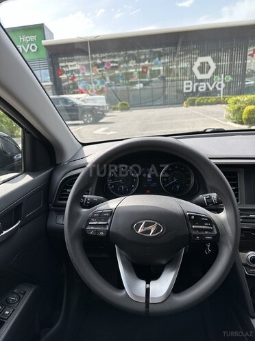 Hyundai Elantra 2019, 33,500 km - 2.0 l - Bakı