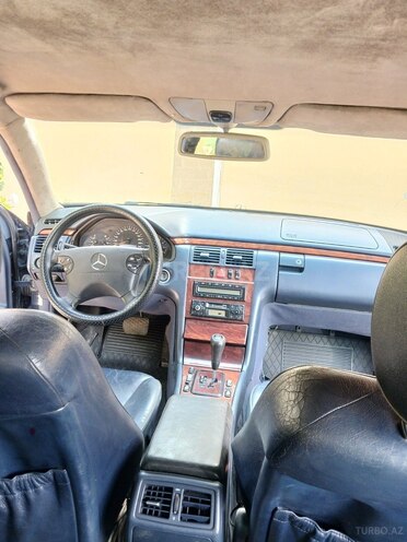 Mercedes E 200 2000, 381,300 km - 2.0 л - Bakı