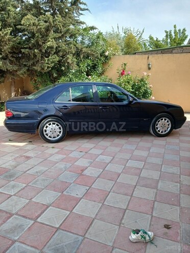 Mercedes E 200 2000, 381,300 km - 2.0 л - Bakı