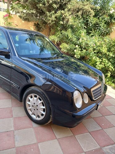 Mercedes E 200 2000, 381,300 km - 2.0 л - Bakı