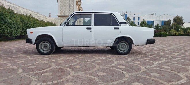 LADA (VAZ) 2107