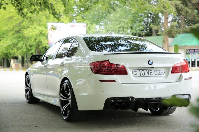 BMW 528