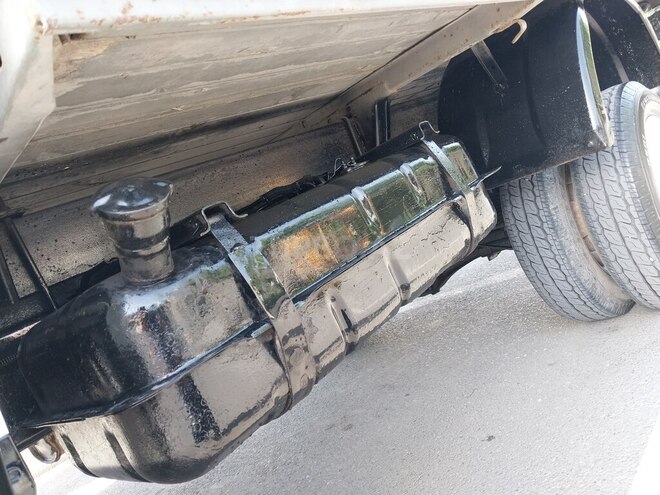 GAZ 33021 2002, 108,500 km - 2.5 l - Yevlax