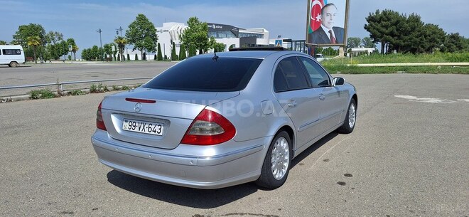 Mercedes E 240 2002, 280,000 km - 2.4 л - Tovuz