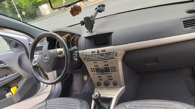 Opel Astra 2008, 209,455 km - 1.4 л - Mingəçevir