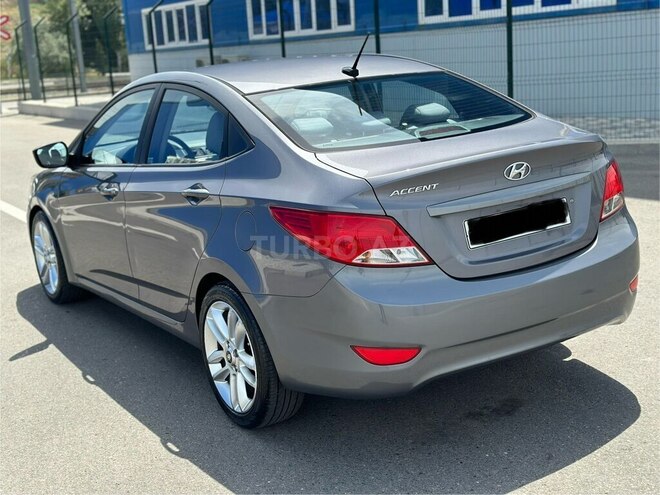 Hyundai Accent