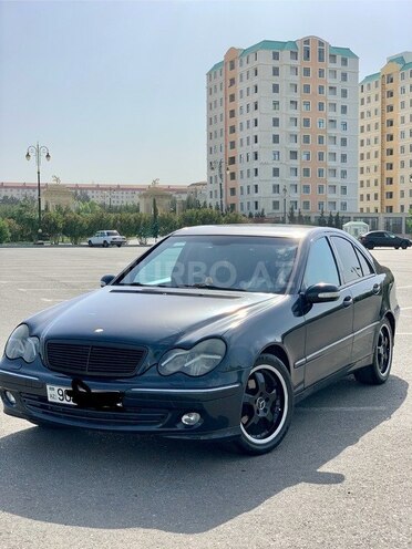 Mercedes C 200