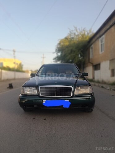 Mercedes C 180