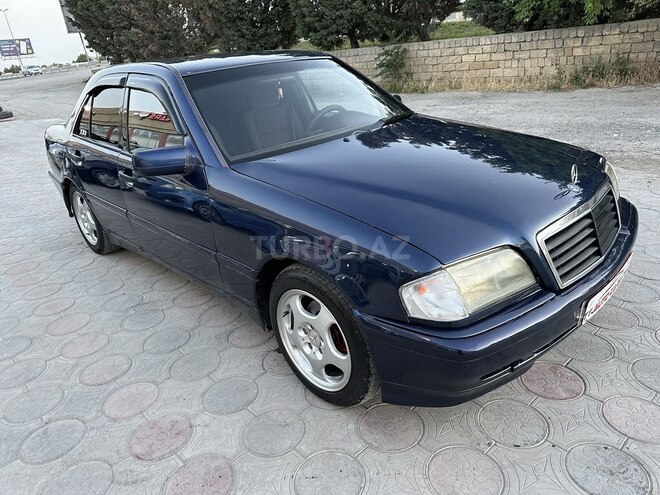 Mercedes C 180