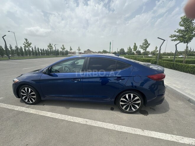 Hyundai Elantra 2016, 105,800 km - 2.0 l - Bakı