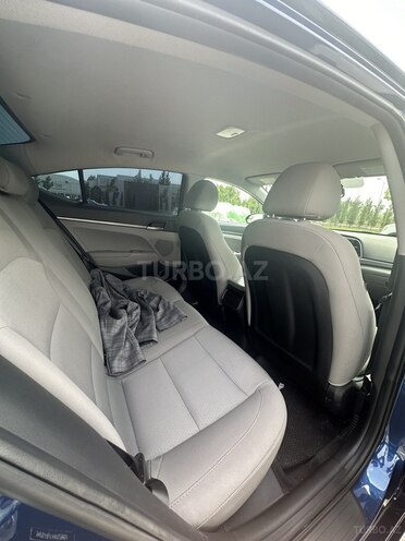 Hyundai Elantra 2016, 105,800 km - 2.0 l - Bakı