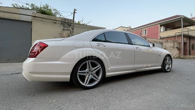 Mercedes S 500