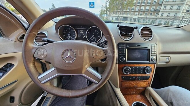 Mercedes ML 350 4MATIC 2009, 217,700 km - 3.5 л - Bakı
