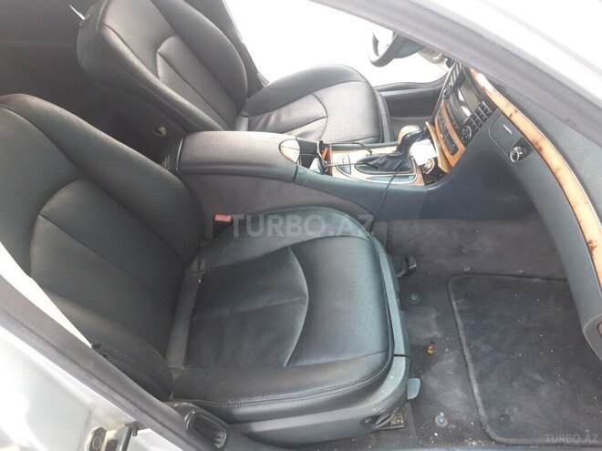 Mercedes E 270 2002, 560,000 km - 2.7 л - Biləsuvar