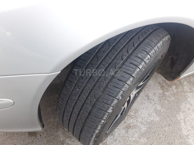 Mercedes E 270 2002, 560,000 km - 2.7 л - Biləsuvar