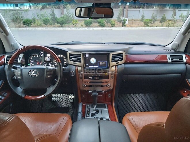 Lexus LX 570