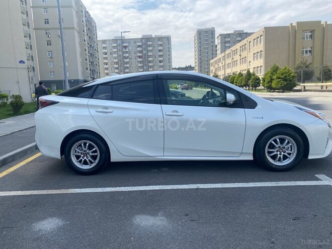 Toyota Prius 2016, 71,500 km - 1.8 l - Bakı