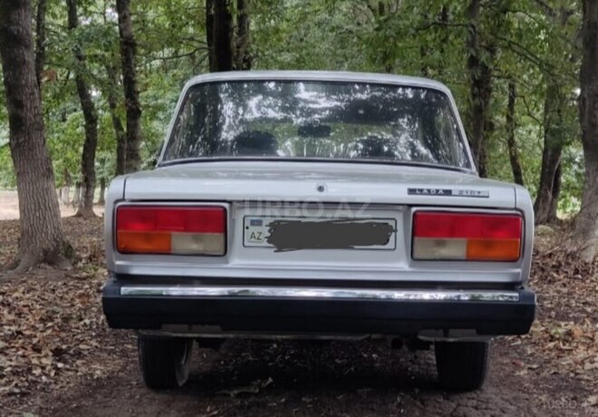 LADA (VAZ) 2107