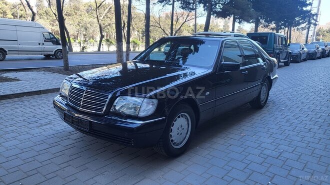 Mercedes S 320