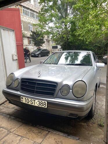 Mercedes E 280