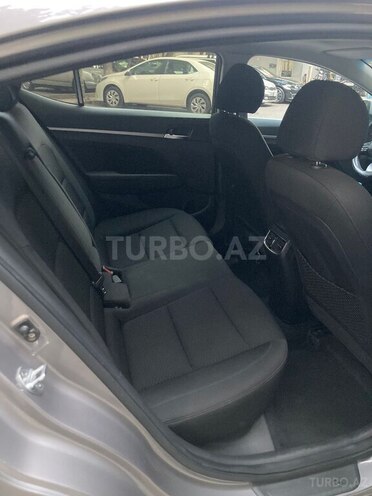 Hyundai Elantra 2020, 120,000 km - 2.0 l - Bakı