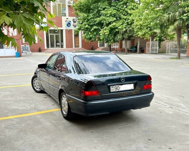 Mercedes C 180 1998, 283,000 km - 1.8 l - Salyan