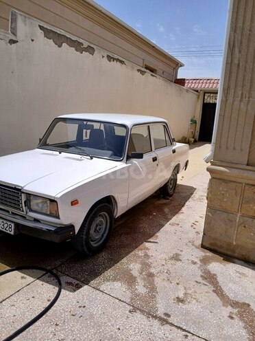 LADA (VAZ) 2107