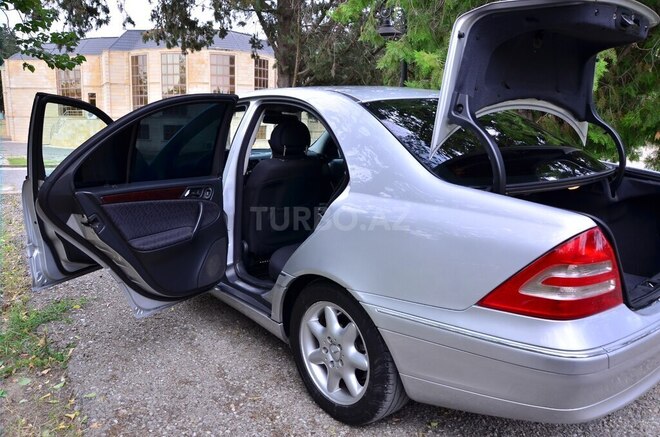 Mercedes C 240 2000, 248,000 km - 2.4 l - Kürdəmir
