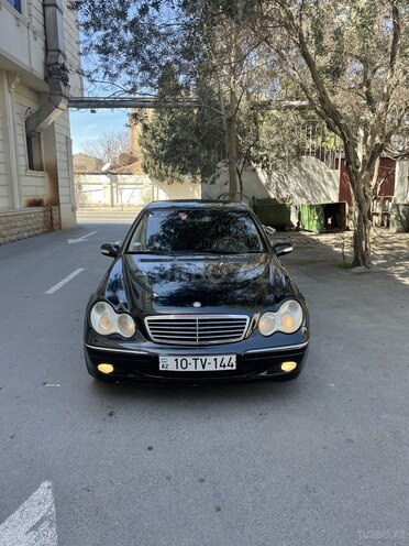 Mercedes C 200