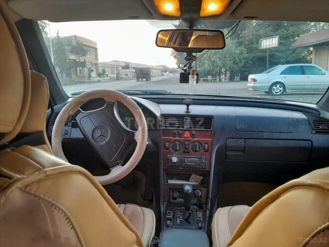 Mercedes C 220 d 1996, 250,000 km - 2.2 л - Lənkəran