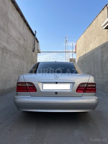 Mercedes E 270 2000, 440,000 km - 2.7 l - Bakı