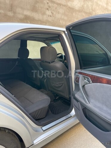 Mercedes E 270 2000, 440,000 km - 2.7 l - Bakı