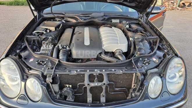 Mercedes E 270 2003, 350,000 km - 2.7 l - Tovuz