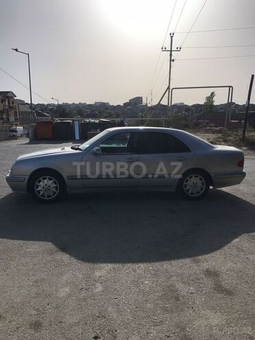 Mercedes E 220 d