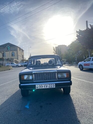 LADA (VAZ) 2107