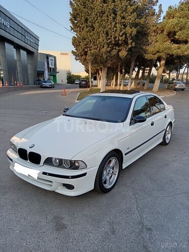 BMW 525