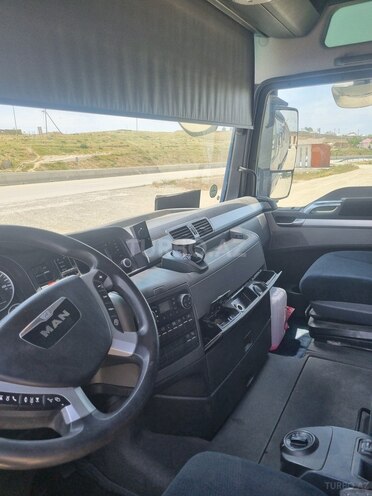 MAN TGA 18.440 2014, 9,696,946 km - 13.0 l - Qobustan