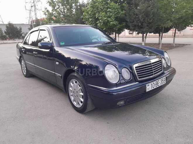 Mercedes E 230